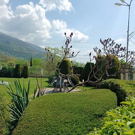 Hotel Хотел-Ресторант Алмонд Karlovo