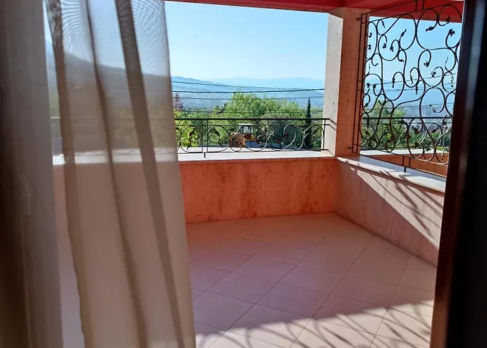 Хотел-Ресторант Алмонд 3*