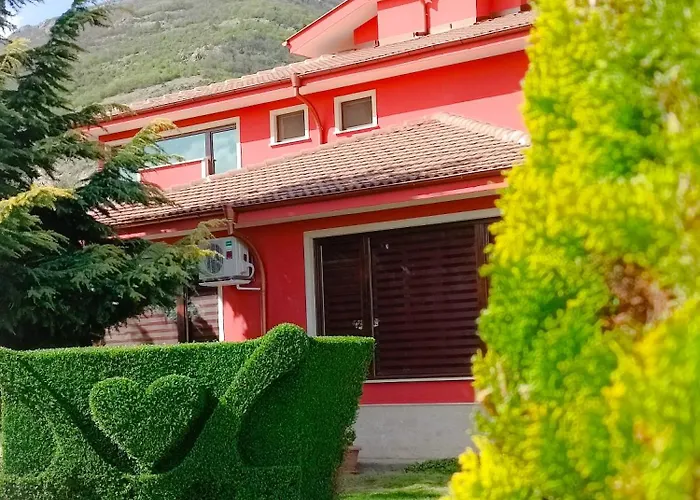 Hotel Хотел-Ресторант Алмонд 3*